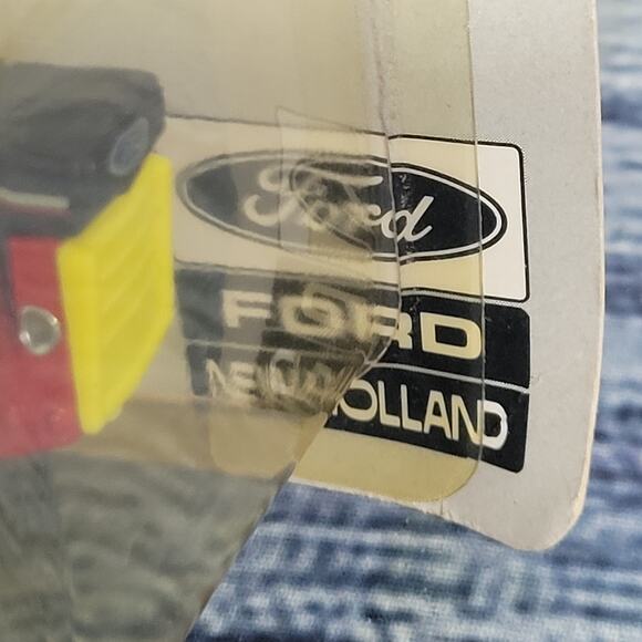 Vtg Scale Models 1/64 scale Versatile 836 diecast articulating 8 wheeled tractor - Picture 3 of 11